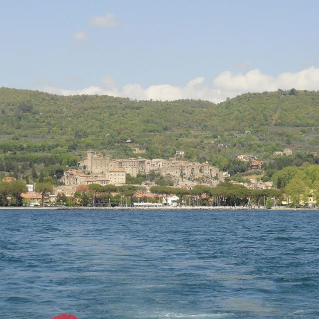 Viterbo-Bolsena. Tour 1 giorno.