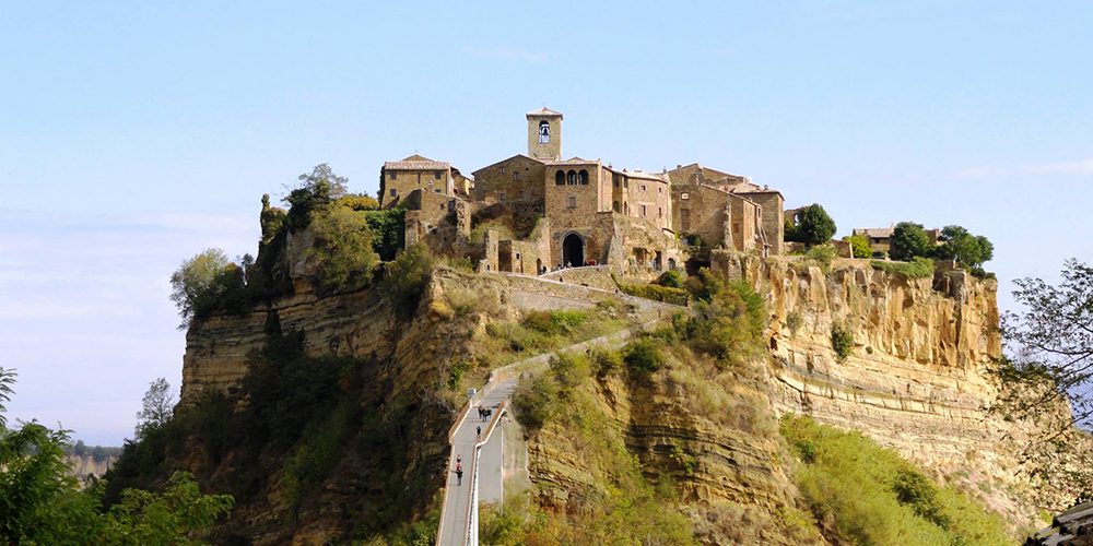 https://www.guideturisticheviterbo.it/wp-content/uploads/2020/03/Civita-di-Bagnoregio.jpg