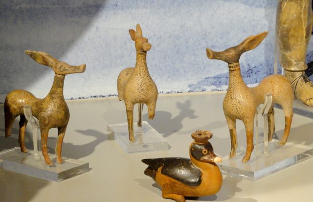 Vulci. Museo Archeologico. Balsamari etruschi. Guide Turistiche Viterbo.
